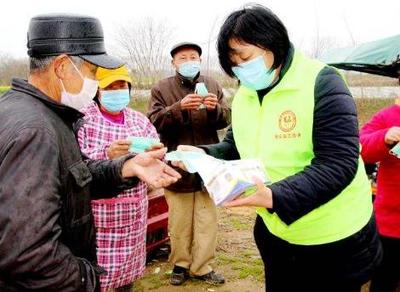 疫情冲击下，湖北各地力促农副产品销售与物资供销